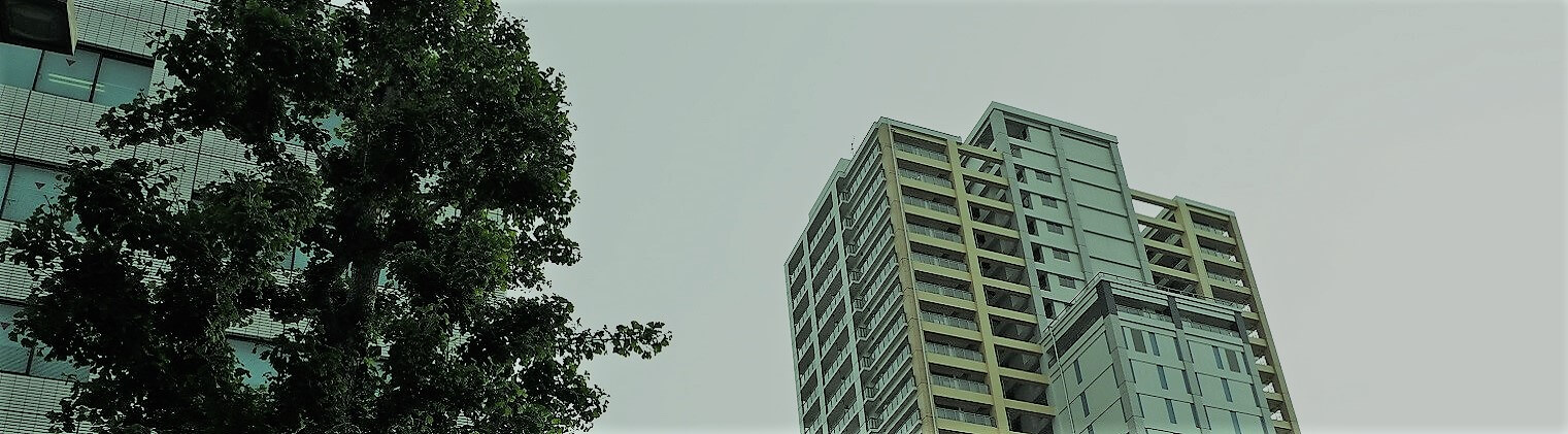 横浜駅周辺のビル